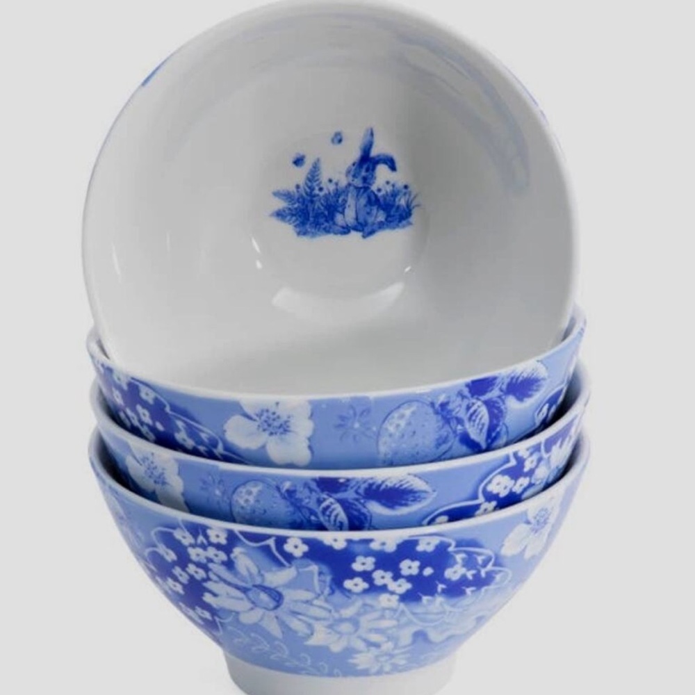Beatrix Potter Peter Rabbit Set of Four 5.5" Blue Toile Porcelain Rice Bowls New